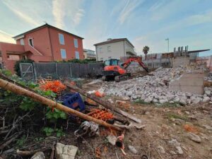 Ex Faro, partiti i lavori di demolizione dopo l’ultima sentenza del Tar