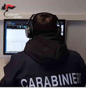 Si spacciano per addetti di una ditta di ricambi livornese e truffano un 70enne. Denunciati due crotonesi