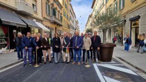 Concluso il restyling, inaugurata la nuova via Ricasoli
