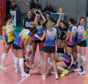 Volley Livorno sconfigge in tre set Aglianese Volley e agguanta Pescia in testa alla classifica