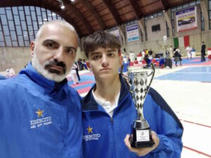 Karate, 10 medaglie per i folgorini al trofeo Christmas
