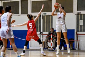Basket femminile, gran blitz della Pielle sul campo di Umbertide (52-61)