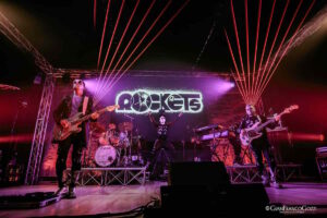 I Rockets sbarcano a Firenze un viaggio musicale interstellare con sound e testi spaziali. 50 anni di carriera, nuovo album e nuovo tour
