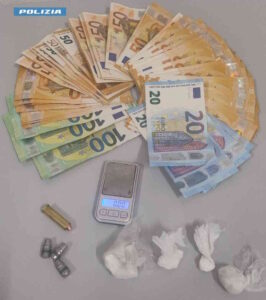 Piombino: inseguimento e arresto per droga e detenzione di munizioni