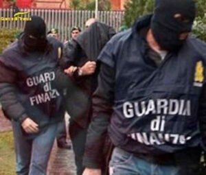 Fuggitivo condannato per spaccio arrestato a Napoli: bloccato dalle Fiamme Gialle di Livorno