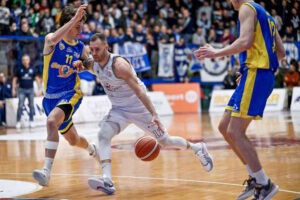 -13, sul parquet del PalaMacchia la Pielle china il capo a Piombino 