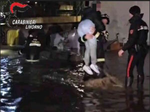 Elba, salvataggio giovani intrappolati dal nubifragio denunciato il titolare che ha ignorato l’ordinanza