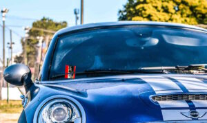 Truffa del "biglietto compro auto" lasciato sul finestrino, denunciati due ventenni dell'est Europa