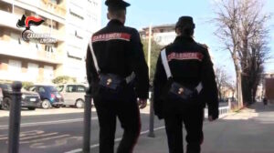 Livorno: molesta ragazze sull'autobus, arrestato