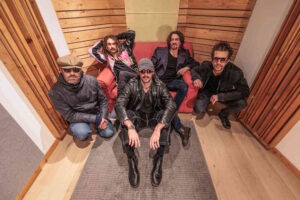 La musica elettronica livornese dei C.Y.B sul palco del The Cage