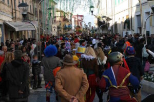 La magia del Carnevale a San Vincenzo, domani il primo appuntamento