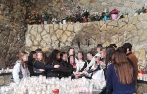 Grazia per la maturità: centinaia di pisani si rivolgono alla Madonna di Montenero