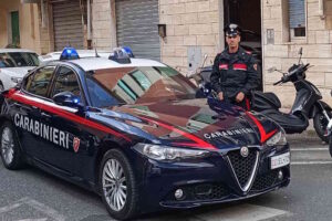 Tentato omicidio, colpisce la vittima al torace con un fendente. Le dinamiche per i carabinieri sarebbero connesse al mondo della tossicodipendenza