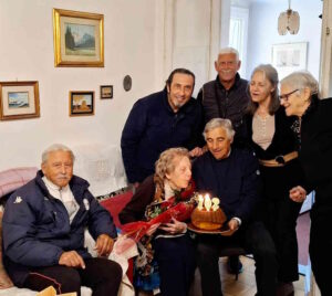 Livorno, compleanno ultracentenario per due sorelle