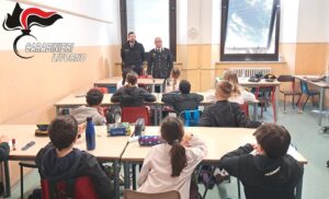 Cultura della legalità, i carabinieri incontrano gli alunni della primaria di Castagneto 