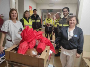 Pasqua 2025, Pediatria di Livorno travolta da affetto e doni delle Associazioni VF e carabinieri