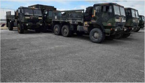 Assemblea alla Terrazza Mascagni contro il transito di armi nel porto: “Non vogliamo essere complici”