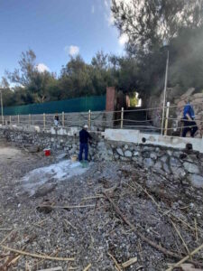 Castiglioncello, manutenzioni in corso sul lungomare 