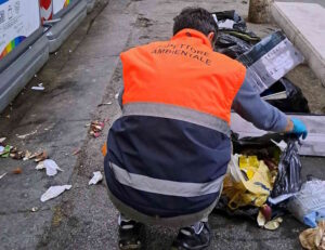 Altre 38 utenze multate in città per non aver smaltito correttamente i rifiuti