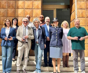 Il Questore di Livorno consegna sette medaglie di commiato