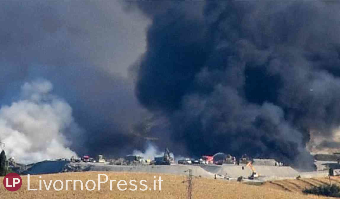 Incendio nell'impianto di Scapigliato (foto e video)