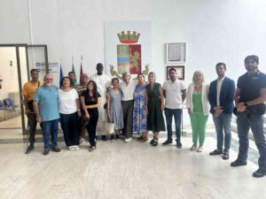 Donare sangue, un ponte tra culture il Questore Stellino promuove l'incontro tra Avis e comunità straniere di Livorno