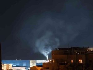 Fumi dalla nave da crociera nella notte finestre chiuse in Montebello e denuncia di Porto Pulito