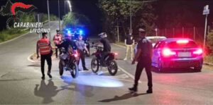 Guida la moto sotto effetto di cocaina, denuncia e sequestro del mezzo