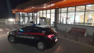 Furto nella notte alla Conad di Cecina, asportata cassaforte con 90mila euro