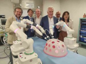 Sanità Livorno, nuovo robot chirurgico all'Ospedale,Gazzetti (Pd): “Una grande novità che potenzia l'offerta sanitaria livornese e dell’intera provincia”