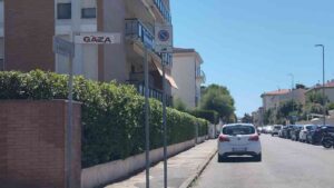 Livorno, via Bat Yam diventa “via Gaza”: un gesto simbolico contro la guerra