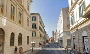 Telecamere e cortei limitati in centro: PaP attacca il piano sicurezza del Comune