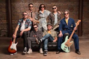 Questa sera il funky rock dei Dirotta su Cuba sul palco di Effetto Venezia