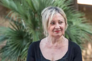 "Incontri con l'autore", a Montenero Sandra Mazzinghi presenta "Danzare nel vuoto"