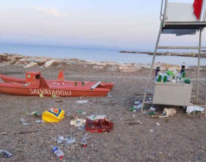 Vandali alla spiaggia per persone fragili a Cecina, ferragosto amaro per diversamente abili