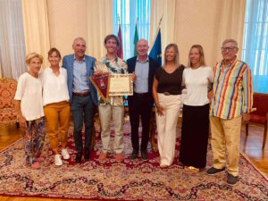 Consegnata una pergamena al velista Antonio Gasperini reduce dalla conquista del terzo posto ai Waszp Games