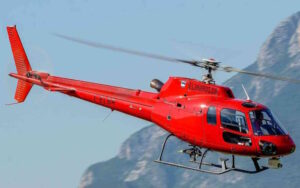 Linee elettriche, al via i controlli con elicottero specializzato all'Elba e in Val di Cecina