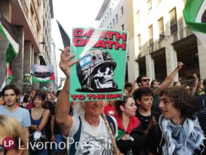 Migliaia in corteo per la Palestina e USB annuncia sciopero generale se assaltano la Global Sumud Flottiglia