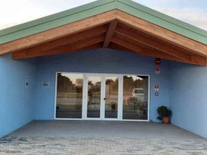 Solvay, la scuola in legno nel verde intitolata a Nanni Ferretti