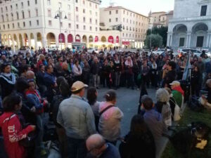 Ennesimo atto di pirateria israeliano a 120 miglia dalla costa, Usb Livorno in piazza