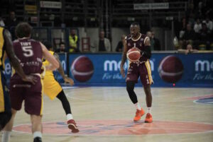 Libertas, ennesima rimonta che non porta al successo. Scafati-Libertas 92-82