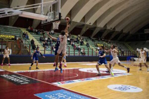 La Pallacanestro Don Bosco cede alla Sancat