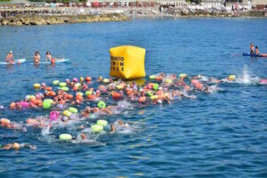 Swim Race consegnati in Comune 10mila euro di donazioni alle associazioni