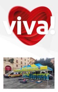 Bastano due mani per salvare una vita: la Misericordia di Antignano insegna in piazza Grande