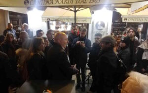 Ordinanza malamovida via Cambini, Salvetti e giunta incontrano i commercianti (Video)