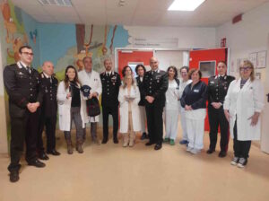 Natale in pediatria, arrivano i doni del Comandante dei Carabinieri