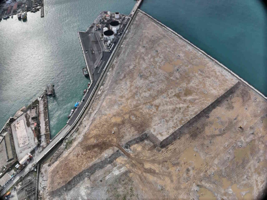 Darsena Europa, concluso in anticipo un passaggio chiave dei lavori