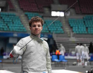 Podio a Parigi e risultati di prestigio a Tunisi e in Europa per gli schermidori del Circolo Scherma Fides di Livorno