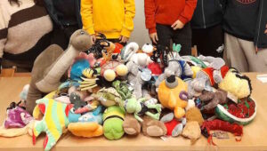 Lotterie di beneficenza e &ldquo;Teddy Bear Toss&rdquo;, iniziative benefiche di grande successo