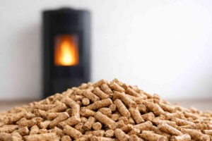 Riscaldamento domestico: boom per le stufe a pellet, ma come scegliere la pi&ugrave; indicata per le proprie esigenze?